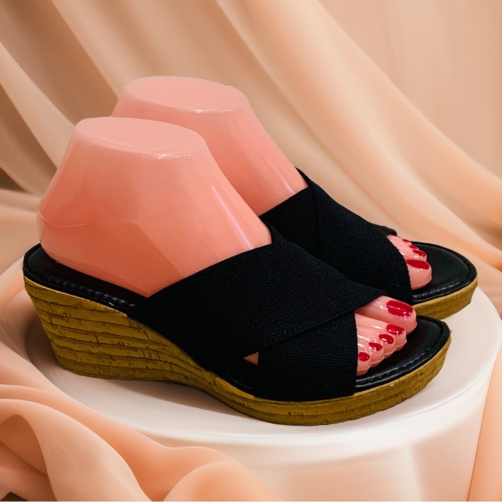 Italian Shoemakers Black and Gold Wedge Sandals